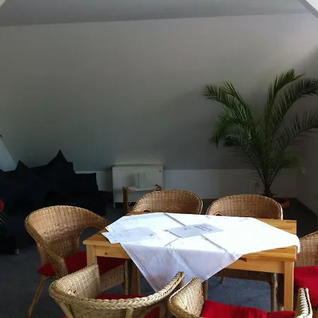 Bed and Breakfast Gaestehaus Siebenschlaefer Poppenweiler